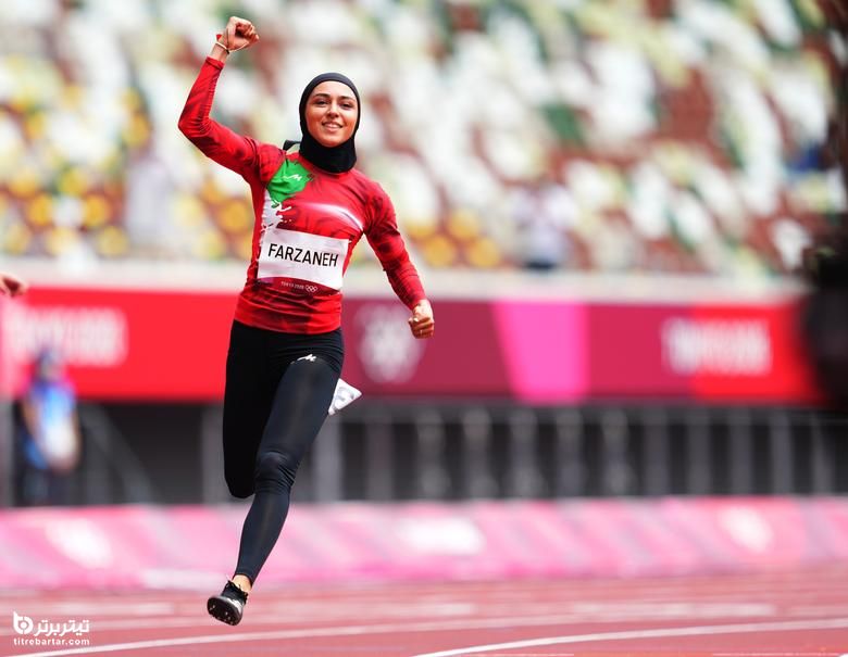 فرزانه فصیحی از ایران پس از مسابقه در مسابقات مقدماتی 100 متر زنان واکنش نشان می دهد