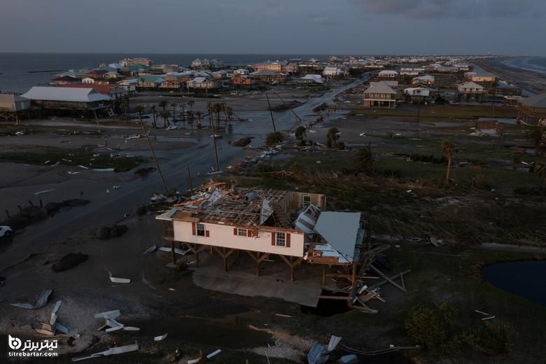 پس از ویرانی شهر و جزیره ساحلی گرند آیز در اثر طوفان ایدا در لوئیزیانا ، خانه ها و مشاغل آسیب دیده اند.