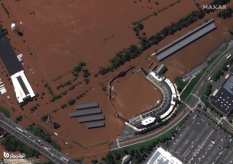 تصویر ماهواره ای نشان می دهد که TD Bank Ballpark غرق در سیلاب در شهر بریج واتر در نیوجرسی است