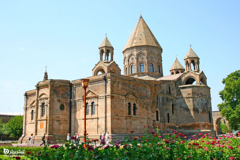 کلیسای جامع اچمیادزین (301)