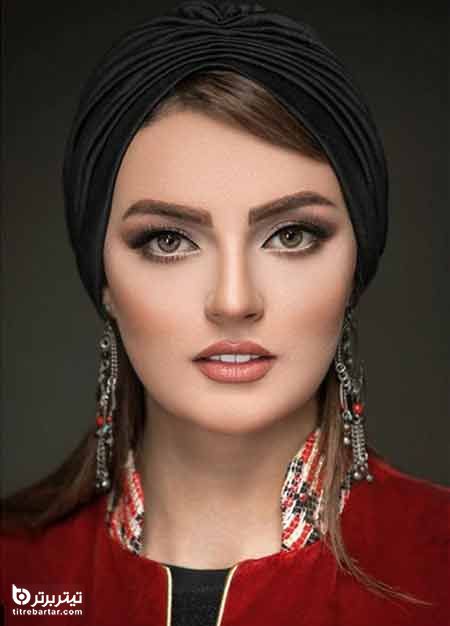 آغاز فعالیت هنری نیلوفر پارسا