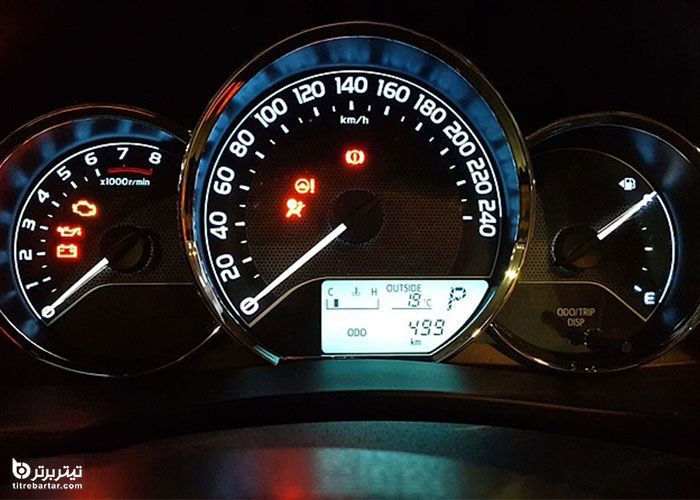وقتی چراغ باتری روشن می شود به چه معناست