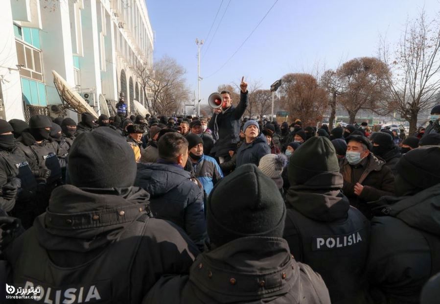 برخورد پلیس قزاقستان با ده‌ها معترض در شهر آلماتی که خواستار تحریم انتخابات بودند