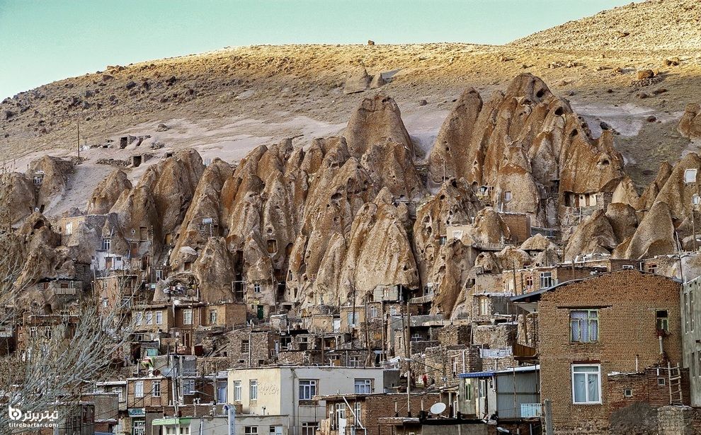 خانه‌های باستانی و صخره ای روستای کندوان در تبریز