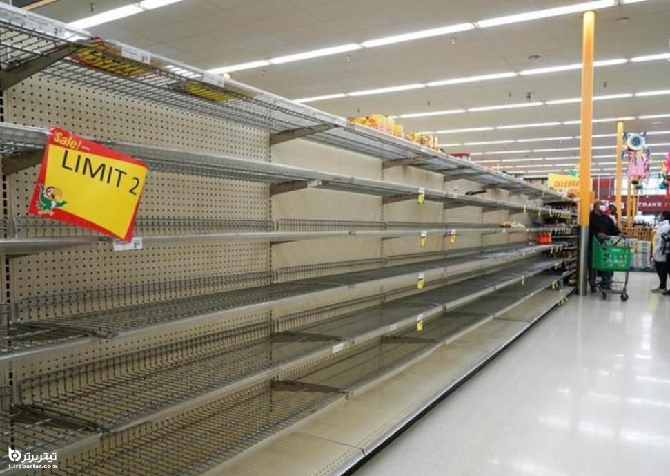 خالی شدن قفسه های فروشگاه های آمریکا در ایالت تگزاس پس از طوفان و کولاک