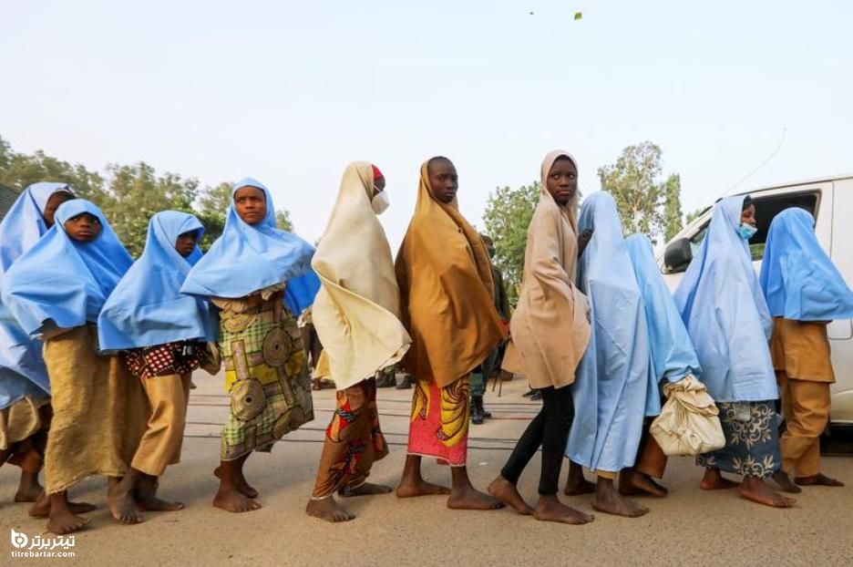 لحظه آزادسازی دختران ربوده شده از یک مدرسه شبانه روزی در نیجریه 