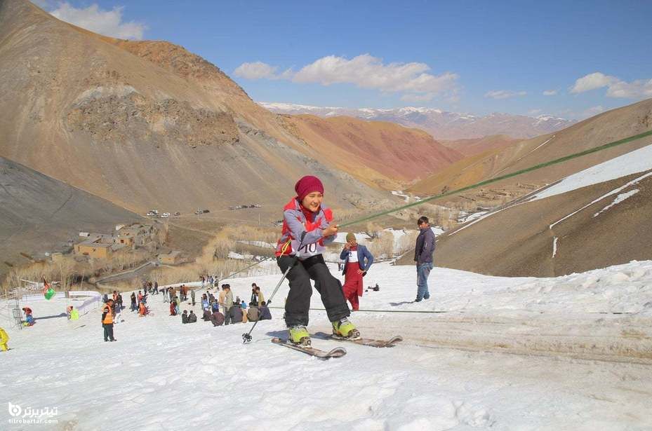 یازدهمین دور مسابقات اسکی در بامیان افغانستان در بخش زنان و مردان 