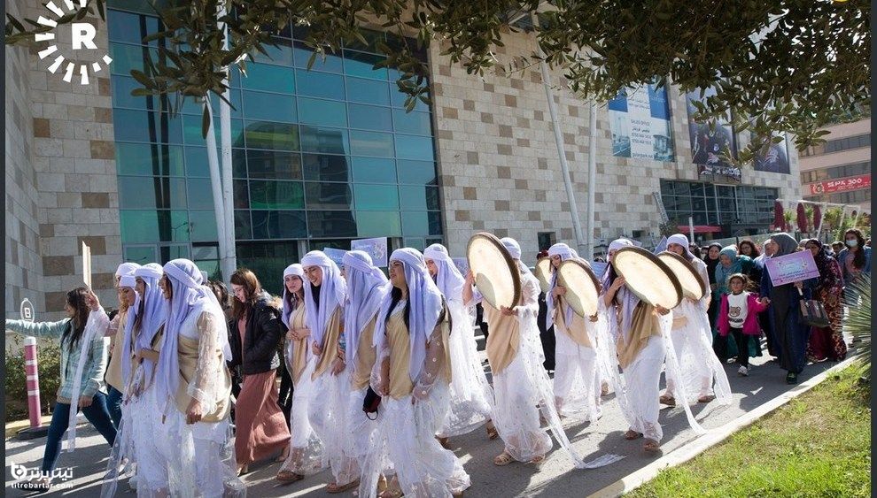تظاهرات زنان ایزدی در خیابان‌های اربیل عراق برای دستیابی به حقوق برابر