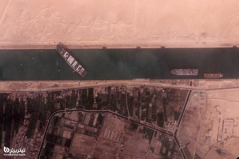 تصاویری از وضعیت کانال سوئز با زمین‌گیر شدن کشتی غول‌پیکر باربری