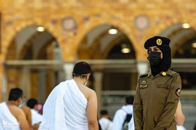  اولین حضور پلیس زن در مسجد جامع مکه در عربستان سعودی
