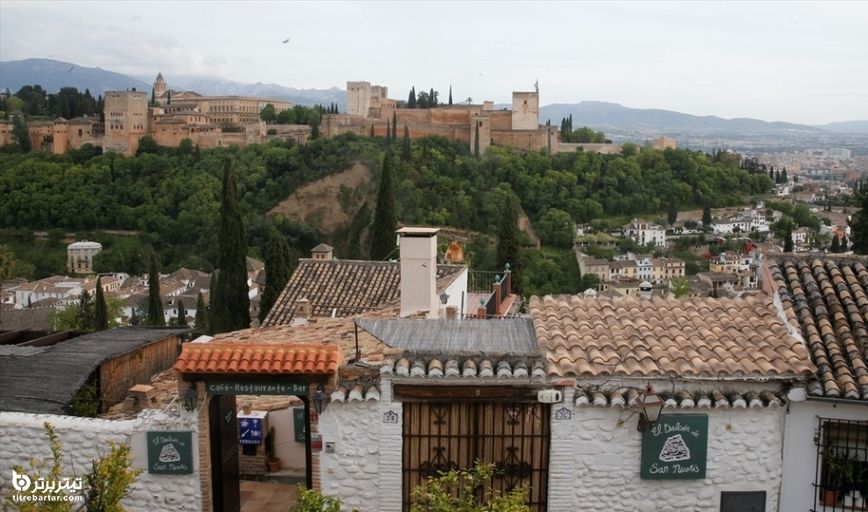 محله قرون وسطایی آلباسین اسپانیا با مسجد جامعی منحصر به فرد