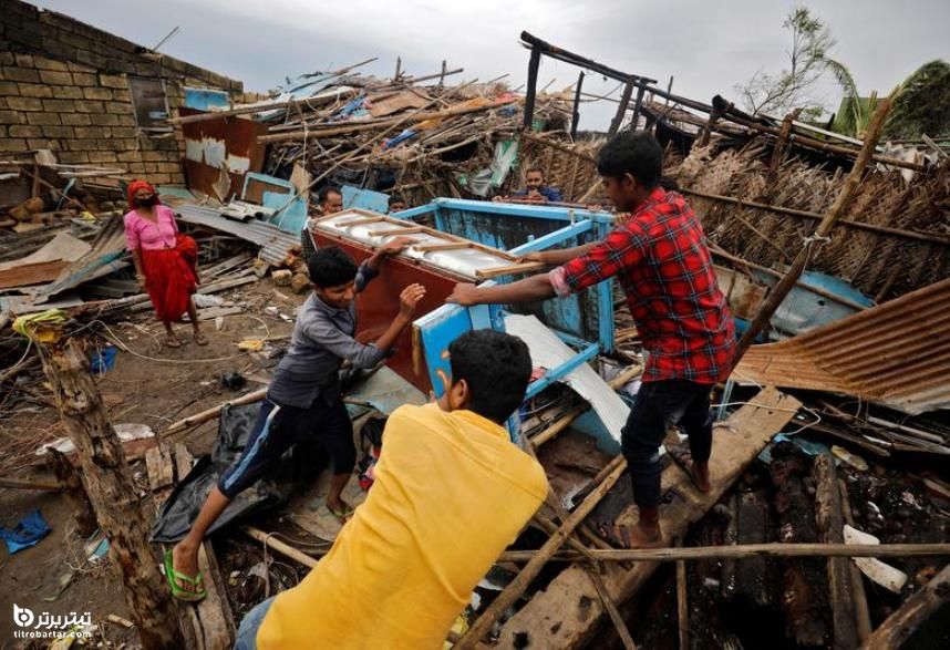 تخریب خانه های مردم هند پس از برخورد با طوفان Tauktae در روستای ناوبندار 