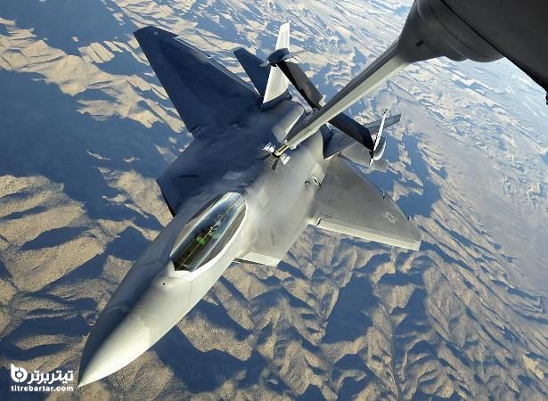 امکانات جنگنده F-22
