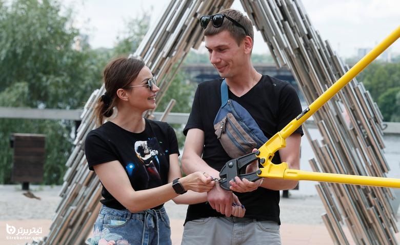 دستبند عاشقانه زوج اکراینی برای 123 روز