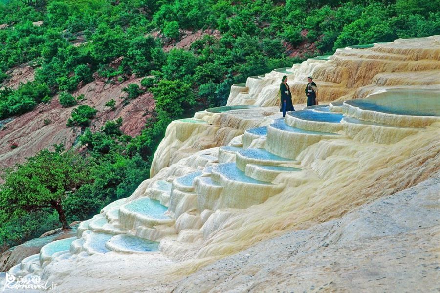 چشمه پلکانی بایشوتا، چین