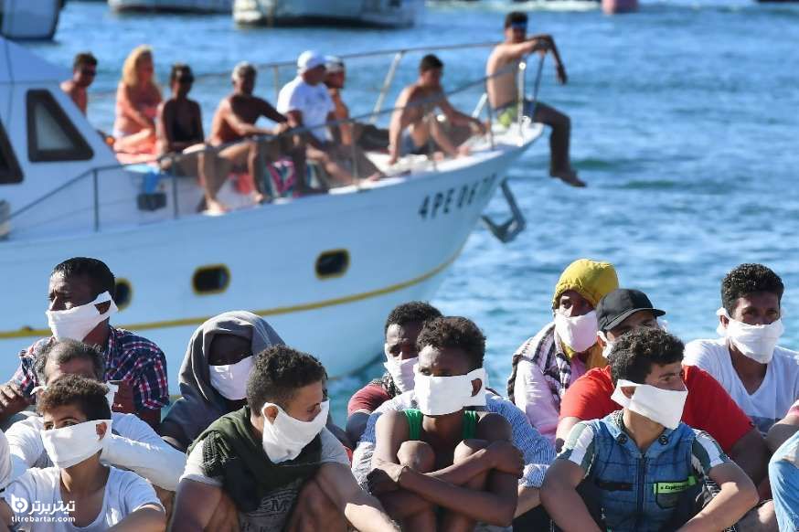 مهاجران نجات یافته توسط گارد ساحلی ایتالیا