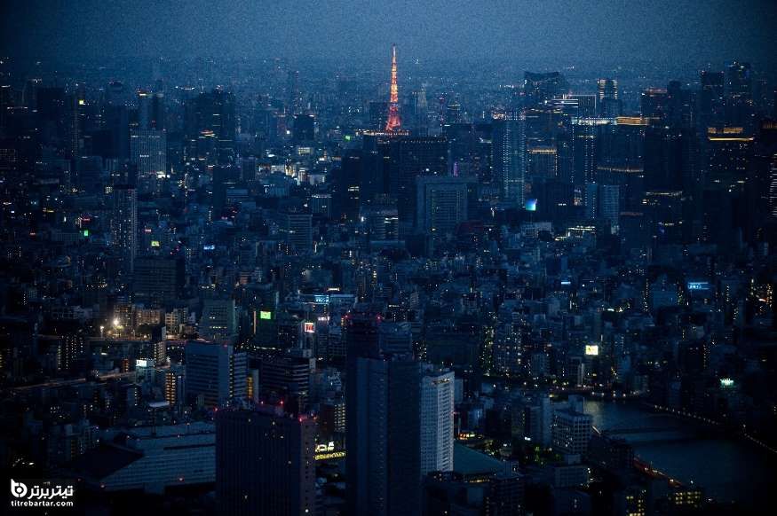 نمای آسمان شهر و برج توکیو در شب