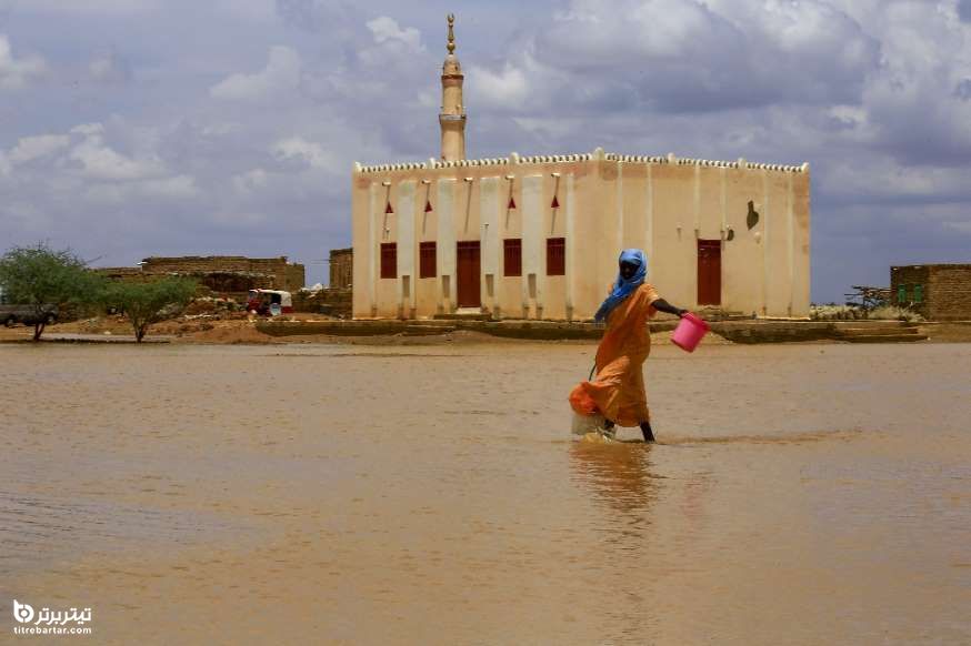 یک زن سودانی در منطقه سیل زده سودان
