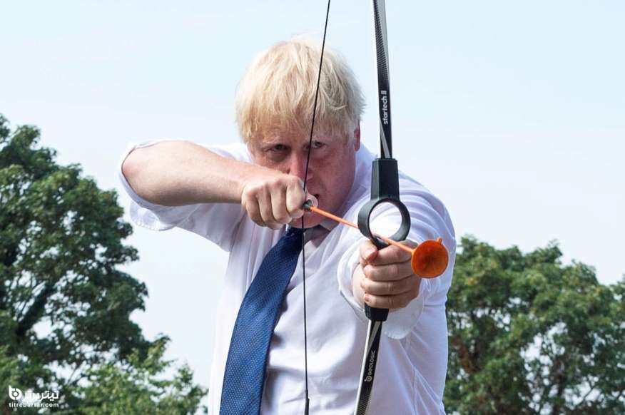 تیراندازی بوریس جانسون، نخست وزیر انگلیس، هنگام بازدید از اردوی تابستانی