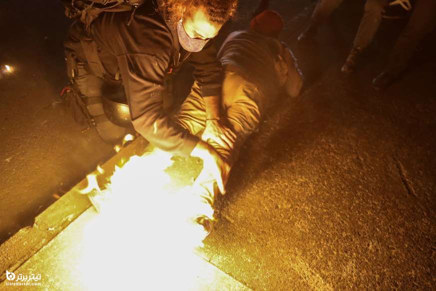 آتش گرفتن یک معترض در  هنگام درگیری با پلیس پورتلند