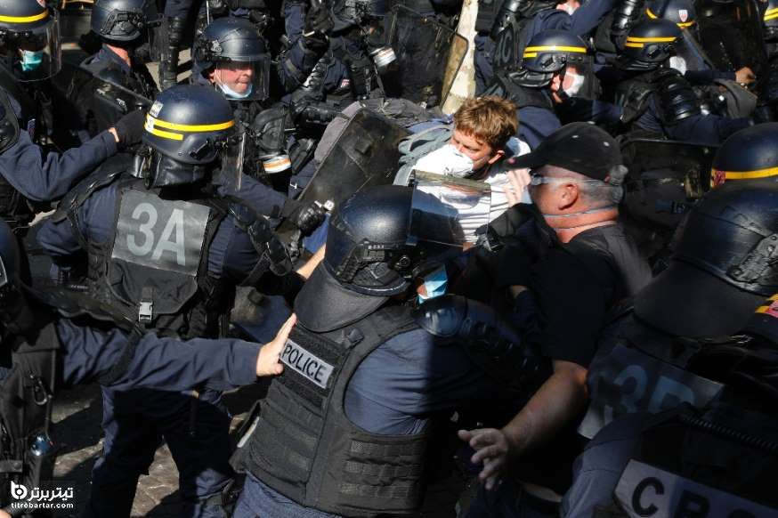 درگیری پلیس ضد شورش فرانسه با جلیقه زردها