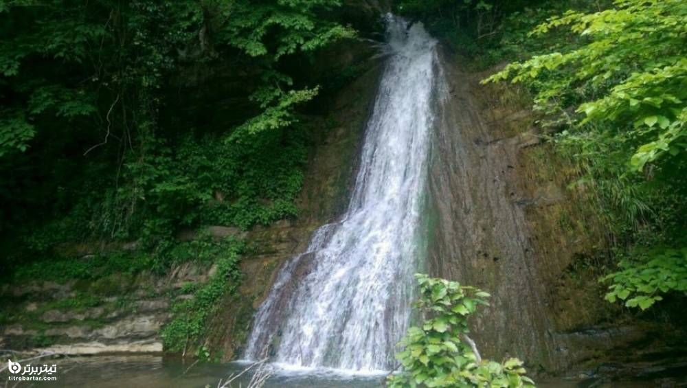 آبشار روستای استخرگاه
