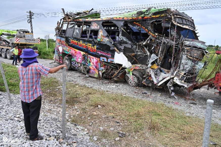 تصادف مرگبار قطار با اتوبوس در تایلند