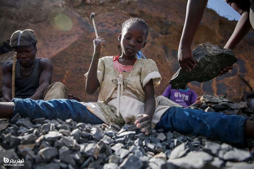 کودک کار در معدن کایول در نایروبی ، کنیا 