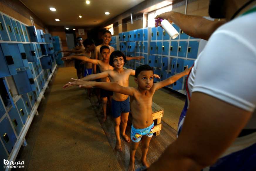 ضد عفونی کودکان عراقی قبل از استفاده از استخر