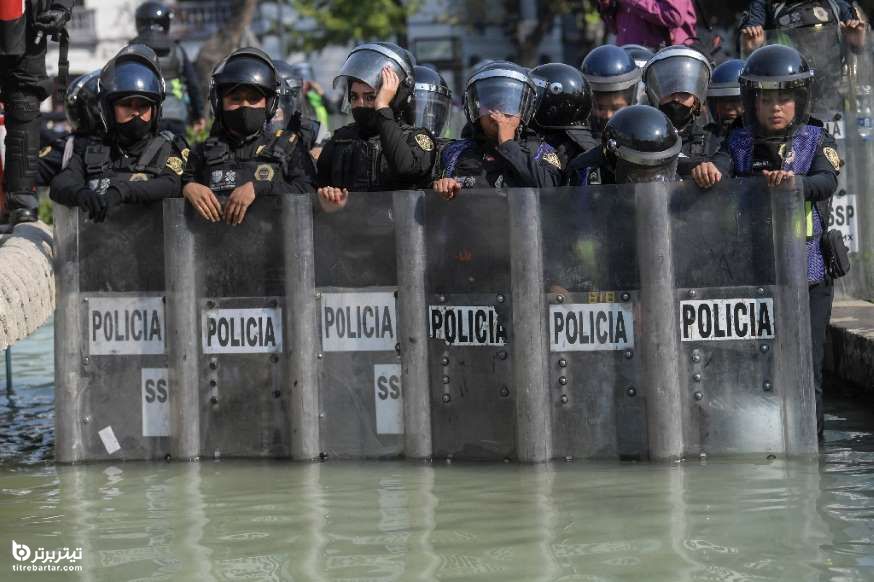 پلیس ضد شورش در مکزیکو سیتی