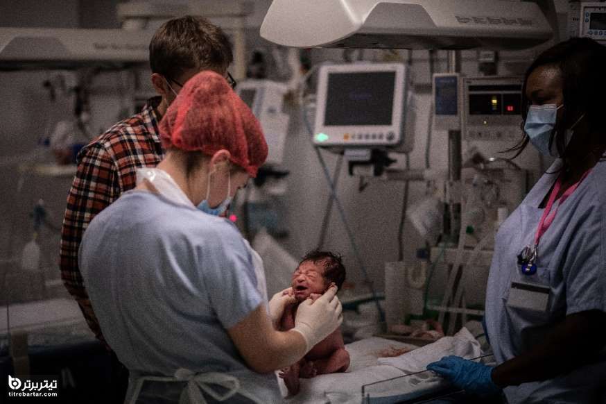 نوزاد تازه متولد شده در دوران شیوع کرونا، پاریس