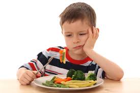 اشتباهات رایج والدین در تغذیه کودکان