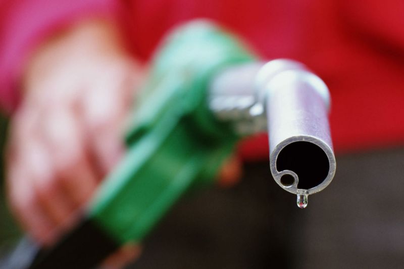 در پی خبرهایی درباره افزایش قیمت بنزین:
