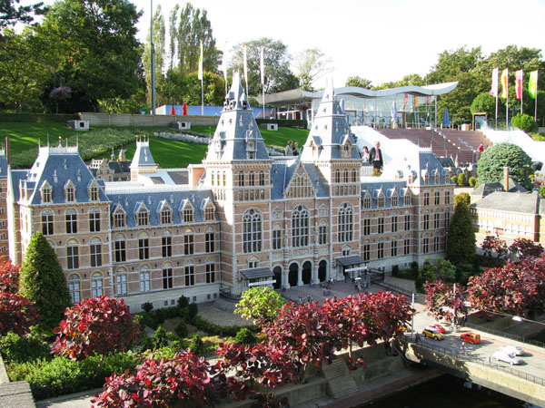 جاذبه های گردشگری کاخ سلطنتی آمستردام