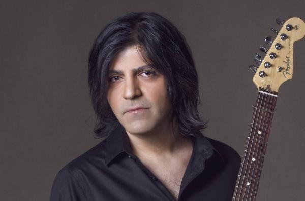 ماجرای ممنوع الکاری خواننده موسیقی راک ایرانی