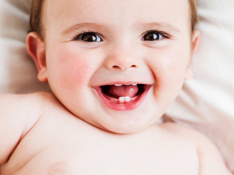 زمان رویش دندان شیری در کودکان