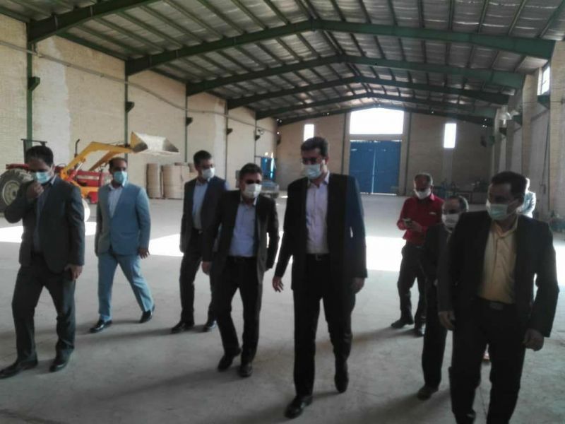 بازدید فرماندار یزد از واحدهای تولیدی شهرک صنعتی یزد