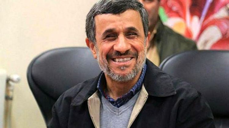 احمدی نژاد در کمین پاستور 1400