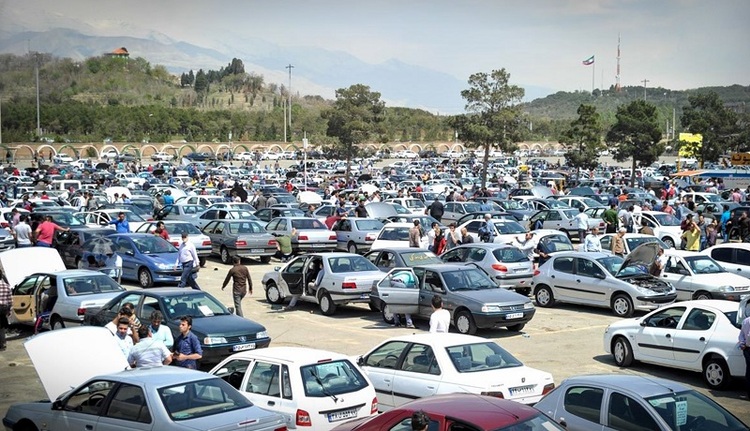 ماجرای تجمع خریداران خودرو مقابل وزارت صمت