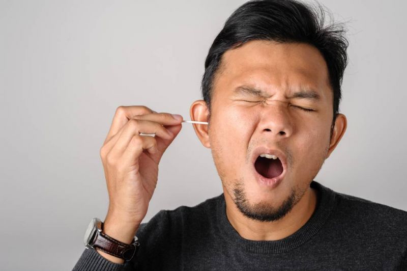 چگونه پوست خشک گوش را به طور طبیعی در خانه درمان کنیم؟
