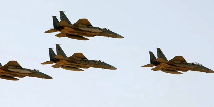 سه حمله هوایی عربستان به فرودگاه بین‌المللی صنعا