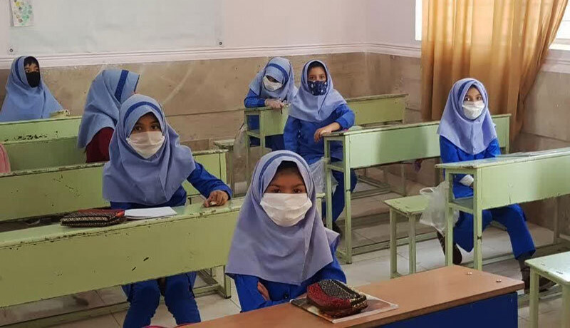 اجرای طرح واکسیناسیون دانش آموزی استان تهران در مهرماه 1400