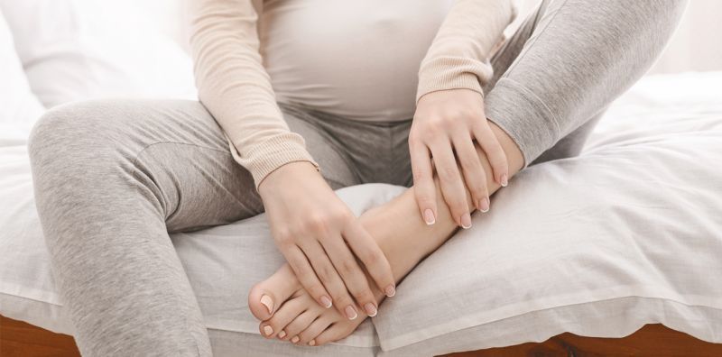 چگونه می توان گرفتگی عضلات پا را در دوران بارداری درمان و برطرف کرد؟