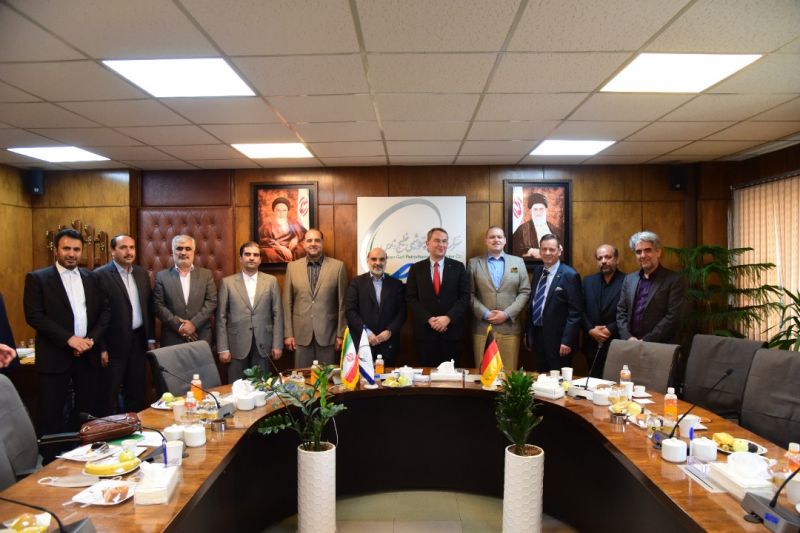 مدیرعامل گروه صنایع پتروشیمی خلیج فارس در دیدار با هیأت اقتصادی آلمانی: