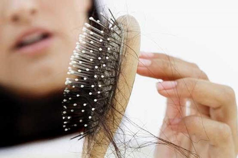 چگونه از ریزش موی خود جلوگیری کنیم؟/درمان خانگی برای ریزش مو