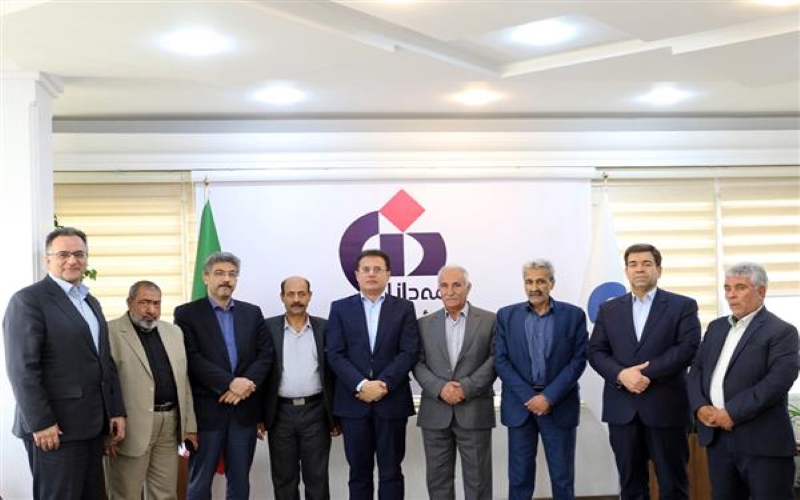دیدار اعضای هیئت‌مدیره کانون بازنشستگان صنعت فولاد استان کرمان با مدیرعامل بیمه دانا