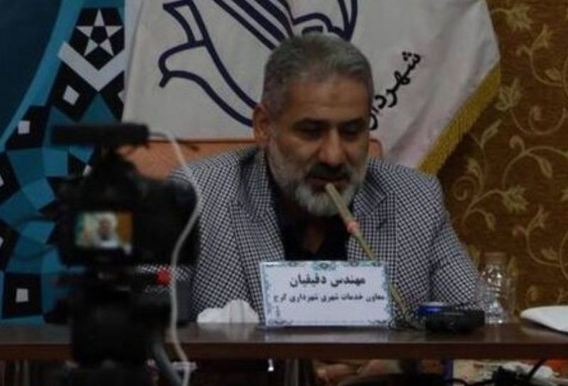 لایروبی منهول‌ها و انهار در مناطق ۱۰‌گانه شهر کرج