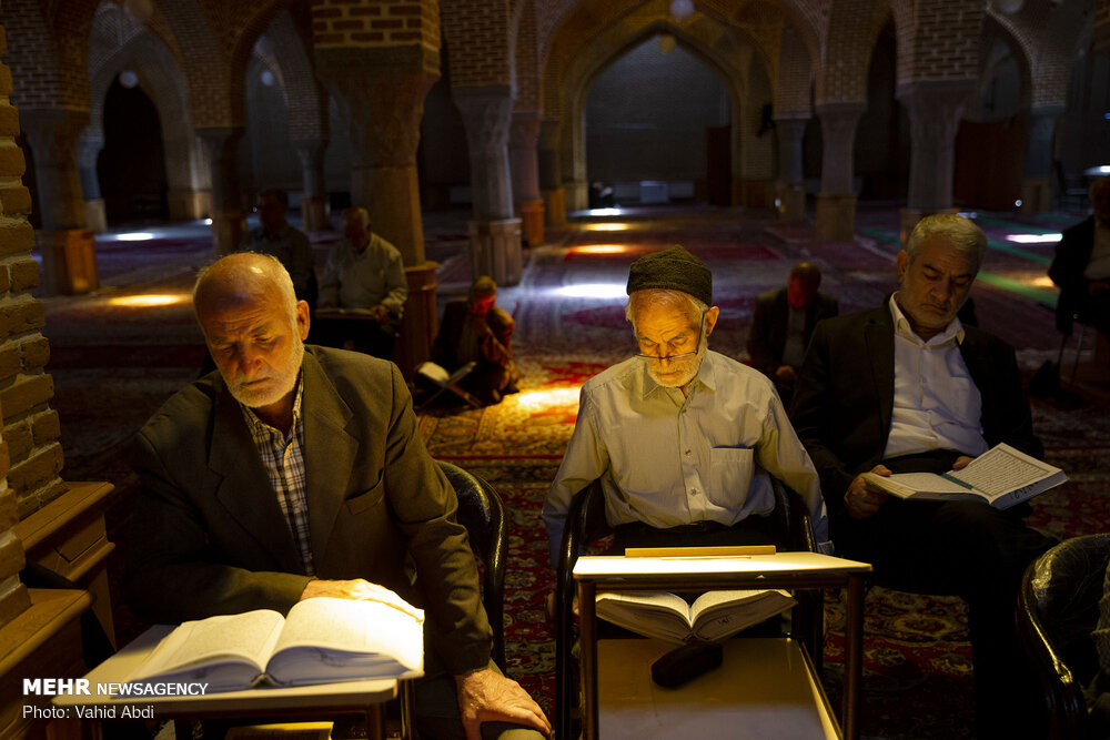 حال و هوای ماه رمضان در مساجد بازار تاریخی تبریز