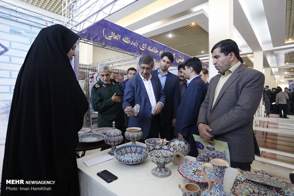 آیین افتتاح پروژه های محرومیت زدایی در همدان