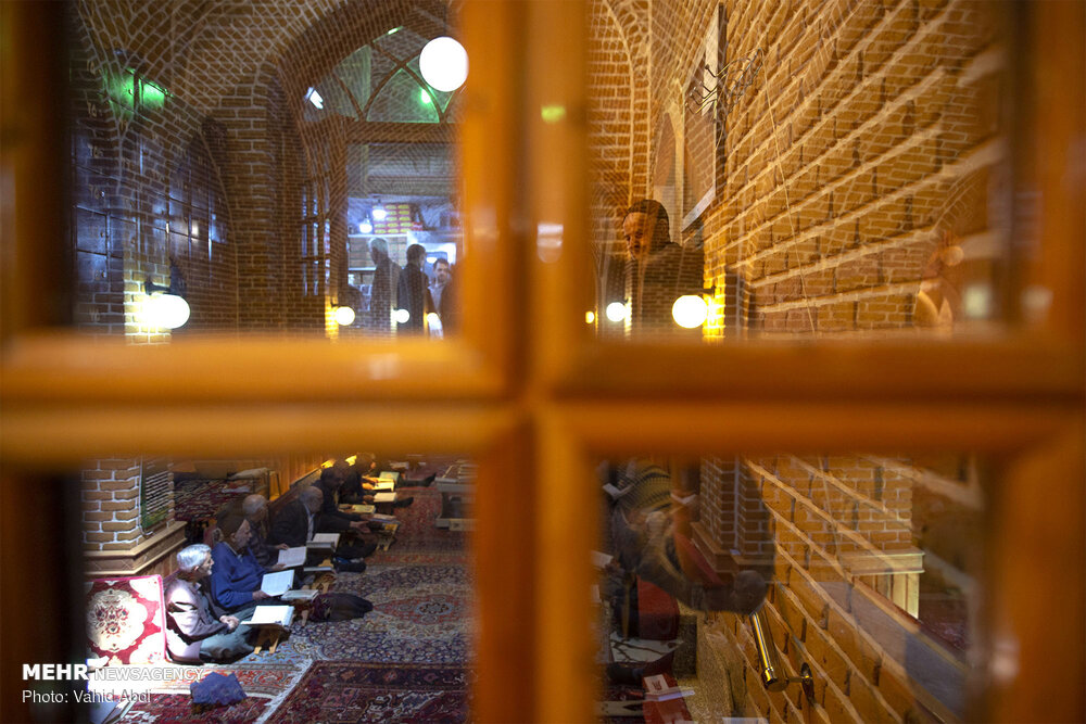 حال و هوای ماه رمضان در مساجد بازار تاریخی تبریز